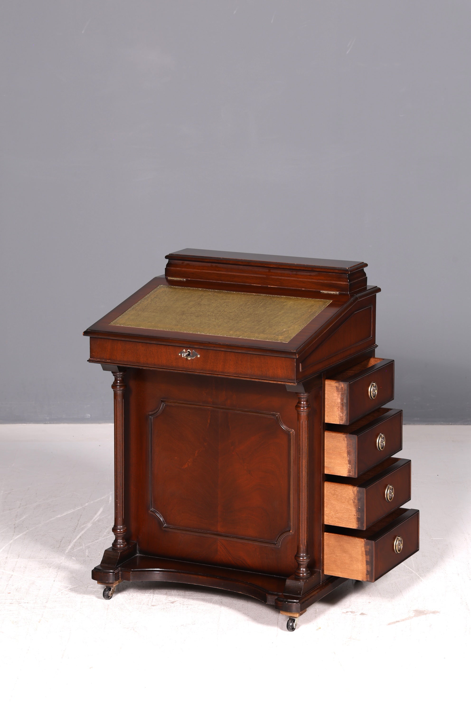 Wunderschöner Englischer Davenport Schreibtisch Desk Sekretär Lederauflage Kommode