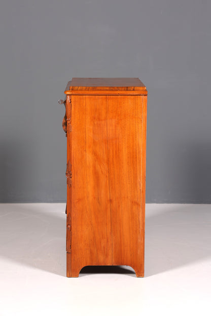 Beautiful Louis Philippe chest of drawers, walnut, Biedermeier style, circa 1890