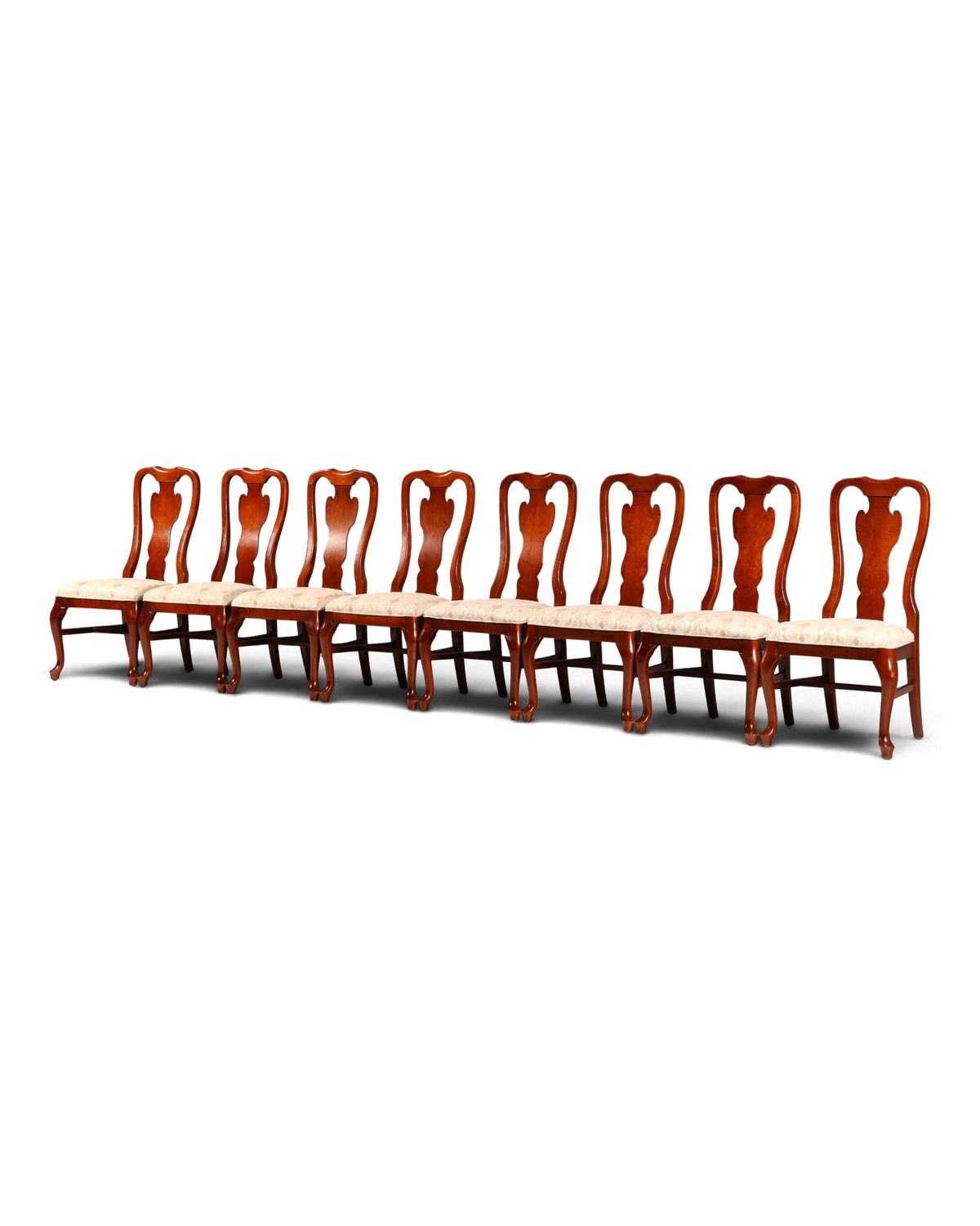Hauptstadt Möblerei Set aus acht Drexel Heritage Chippendale Stühlen aus Holz mit hellem Stoffbezug