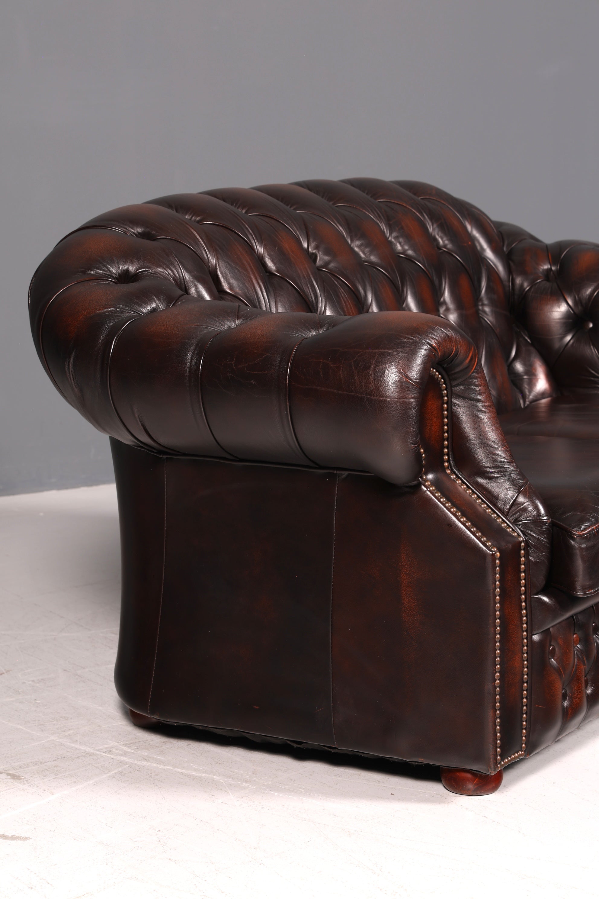 Wunderschöne Original Chesterfield Centurion 2-Sitzer Couch Echt Leder Sofa Englisch UK Antik Vintage
