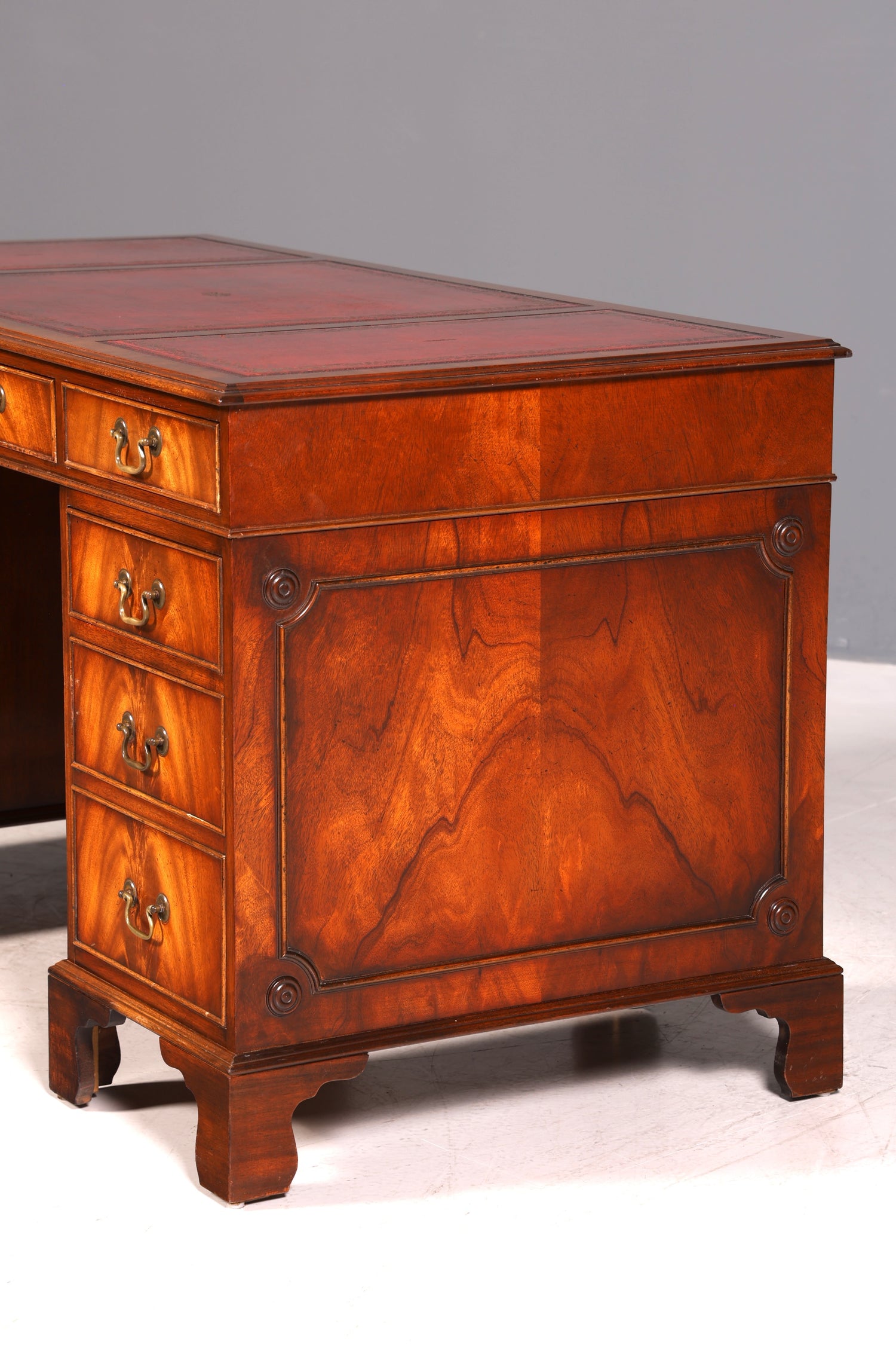 Wunderschöner Englischer Schreibtisch echt Lederauflage Bürotisch Antik 60s Office Desk