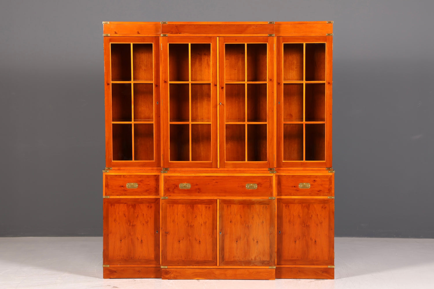 Beeindruckender Maritimer Englischer Vitrinenschrank Bibliothek Bücherschrank Anrichte Buffet Glasvitrine Antik Vintage