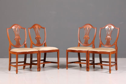 Ensemble élégant de 4 chaises anglaises style Hepplewhite, chaises de salle à manger anciennes, chaises de cuisine, ensemble de chaises vintage  