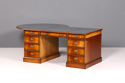 Wunderschöner Original Heldense Schreibtisch Mahagoni Echt Lederauflage Englisch Antik Stil Chefschreibtisch Partner Desk Bürotisch mit Besprechungsansatz