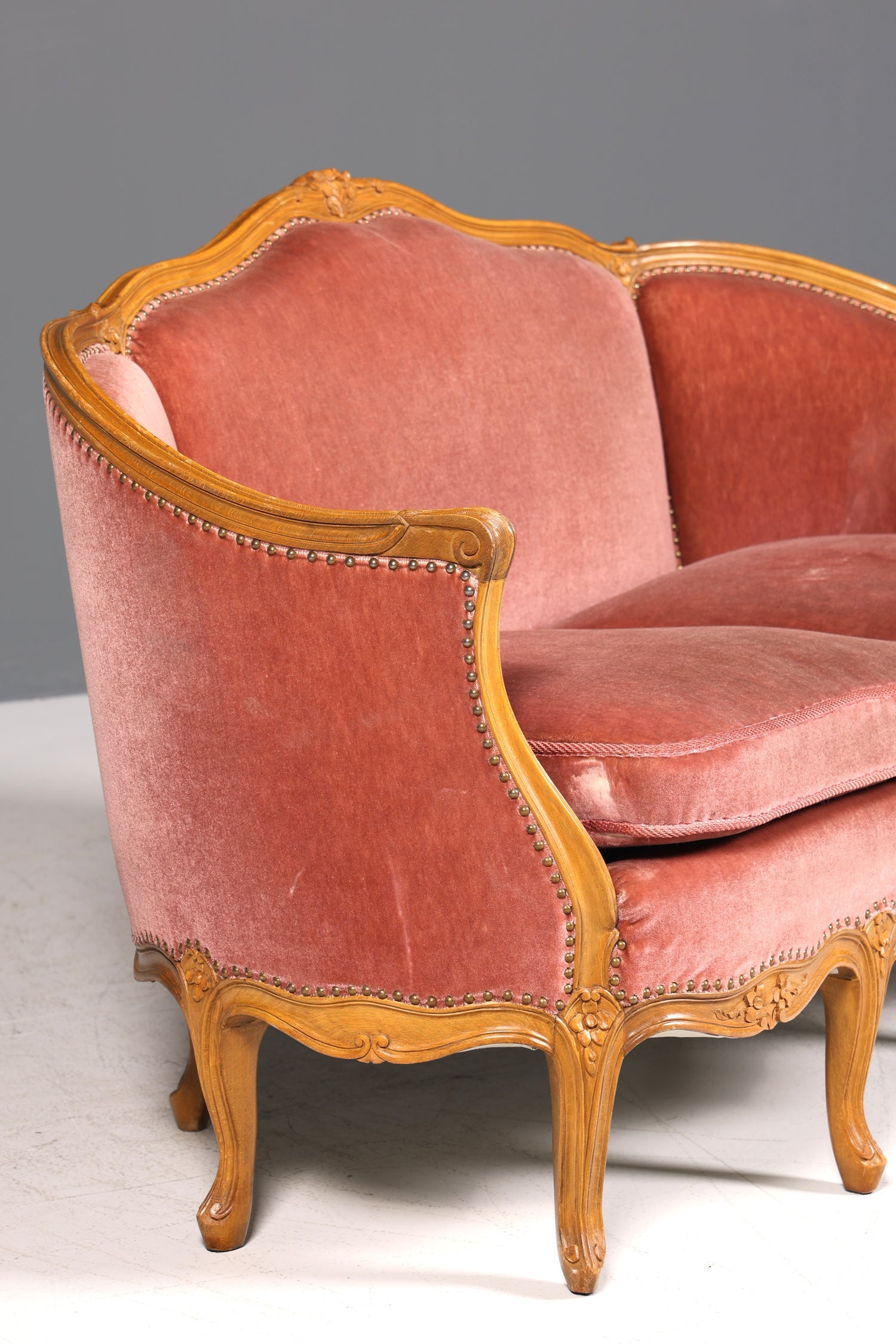 Magnifique canapé Chippendale, canapé de style baroque, tissu velours, méridienne 2 places