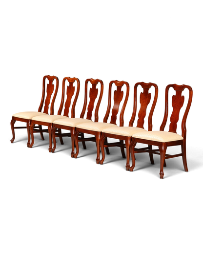 Hauptstadt Möblerei Set aus 6 Drexel Heritage Chippendale Stühlen aus Holz mit beigem Polsterbezug
