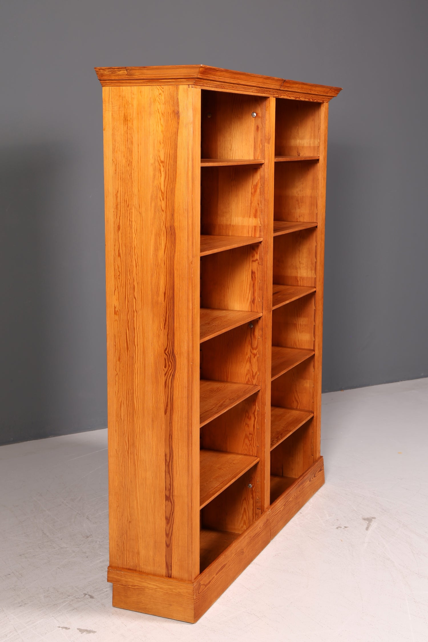 Wunderschönes XXL Bücherregal Massivholz Regal Landhaus Bibliothek Bücherschrank