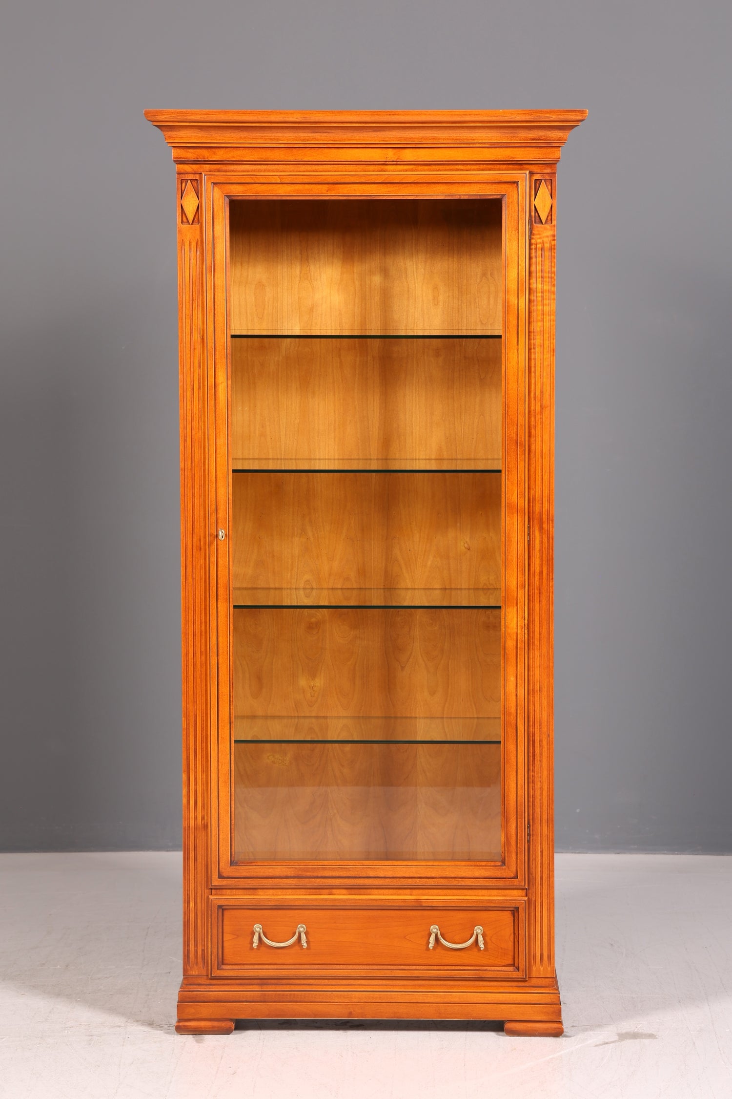 Traumhafte Original Selva Vitrine Villa Borghese Antik Stil Glasvitrine Buffet Schrank mit Beleuchtung