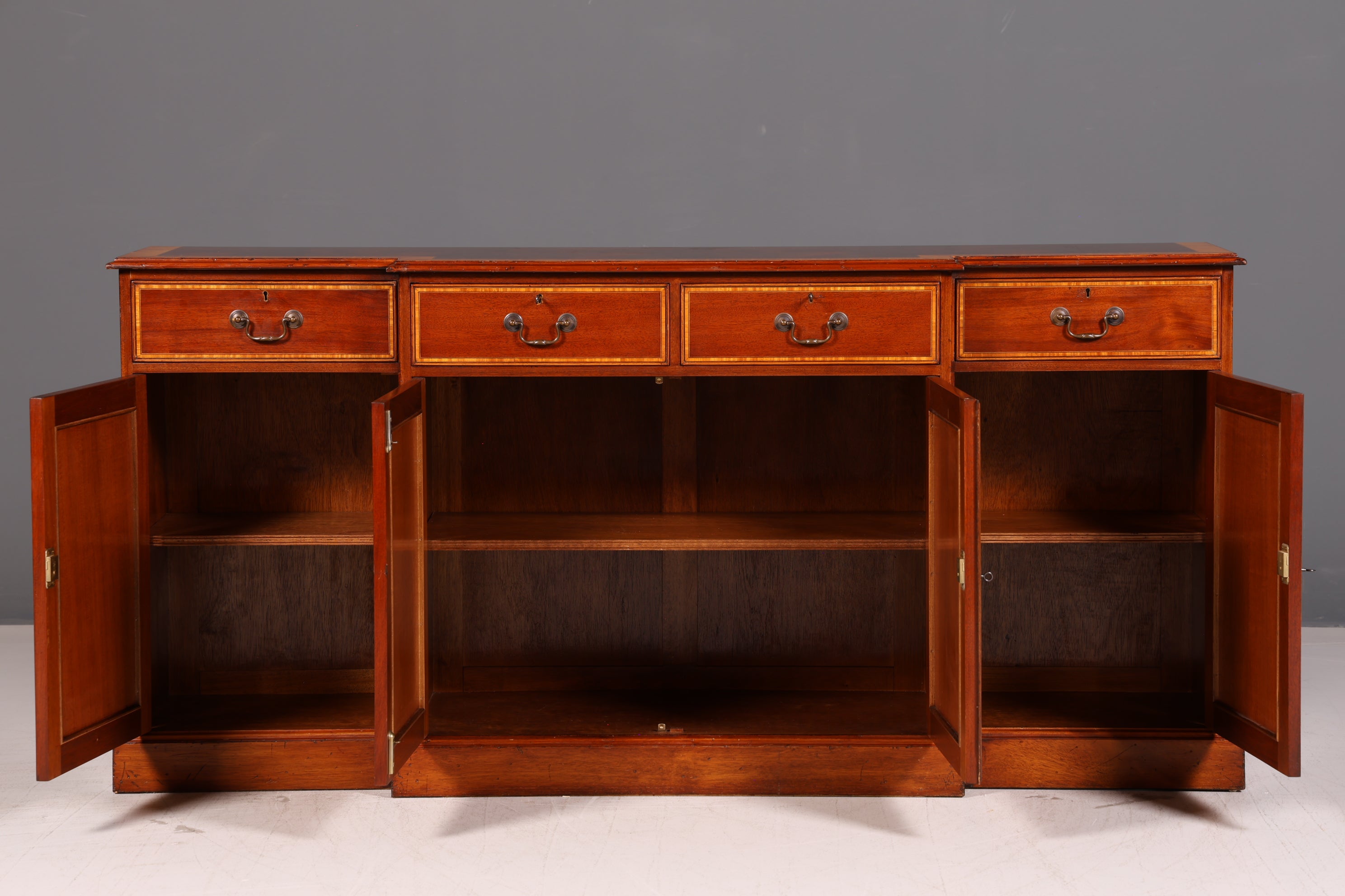 Wunderschönes Englisches Sideboard Mahagoni Schrank 60er Buffetschrank Kommode Anrichte Vintage
