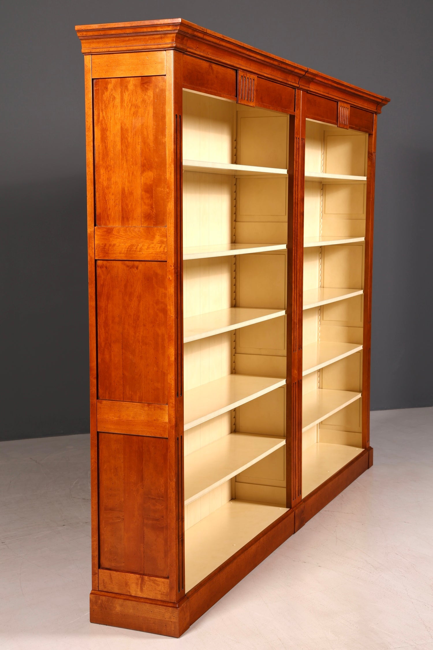 Wunderschönes Englisches XXL Bücherregal Eibe Antik Regal Bookshelf Buchablage 60s