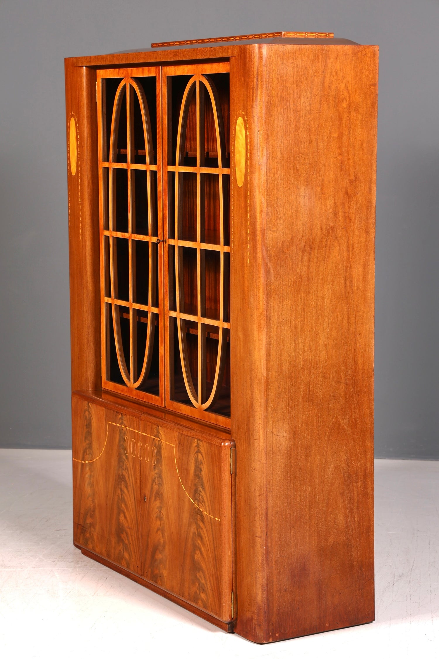 Seltene Original Jugendstil Vitrine Nussbaum massiv Holz Art Deco Antik Schrank Bücherschrank Glasvitrine Vintage