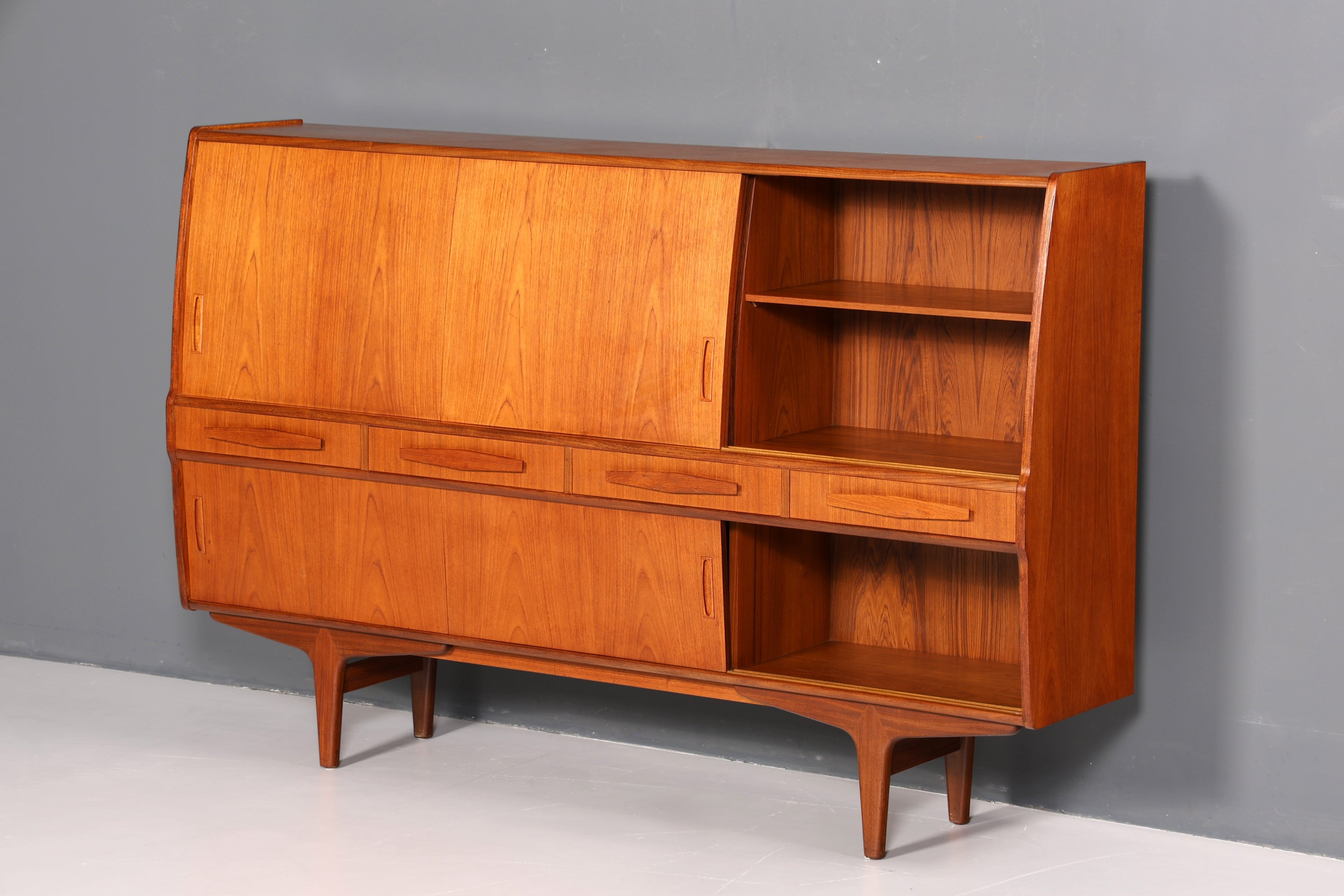 Magnifique buffet haut en teck du milieu du siècle, meuble original PAM Viby J., commode de bureau, meuble bar, années 1960
