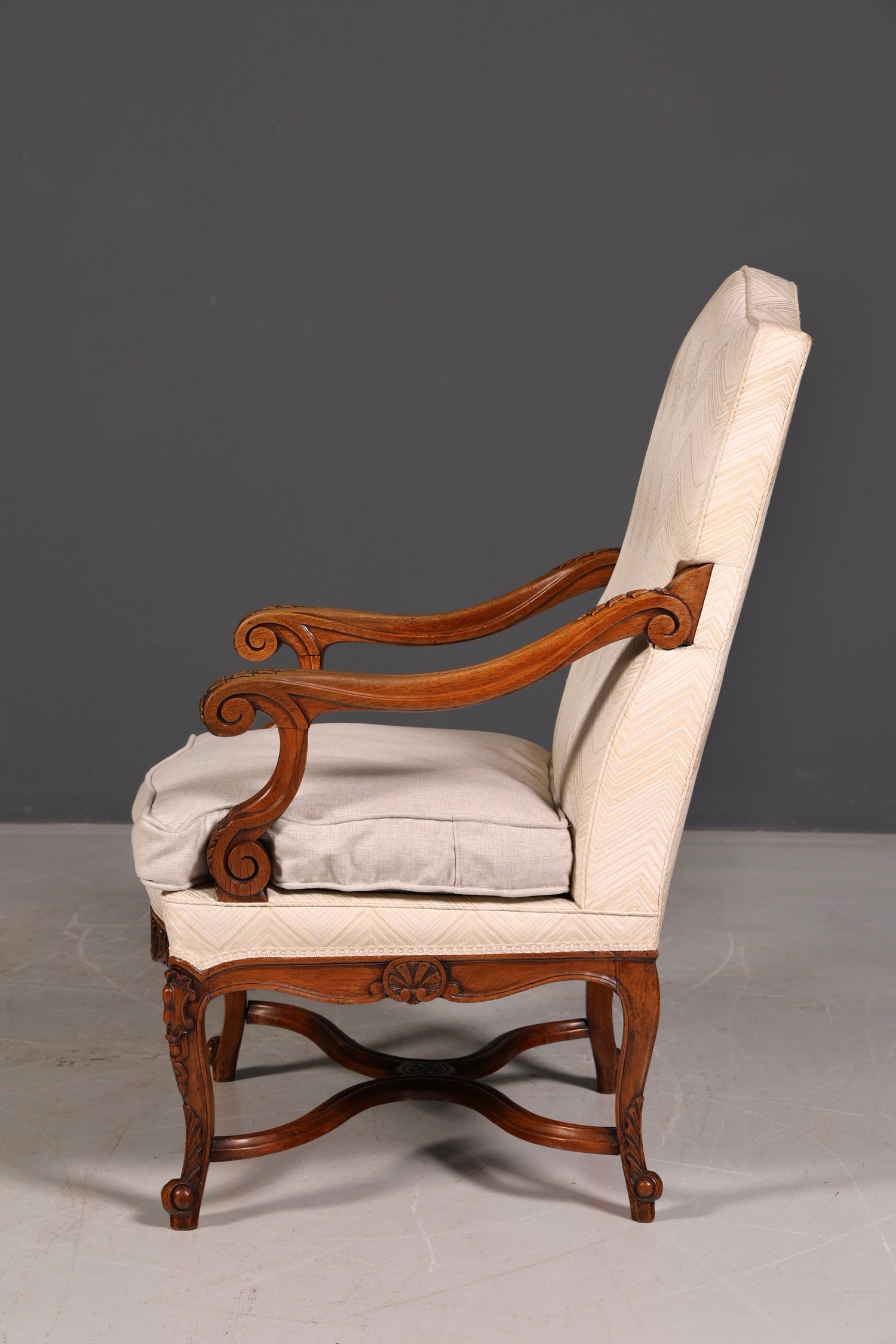 Élégant fauteuil à accoudoirs Louis-Philippe, fauteuil antique de style Gründerzeit, secrétaire, chaise, fauteuil rembourré, 2 sur 2
