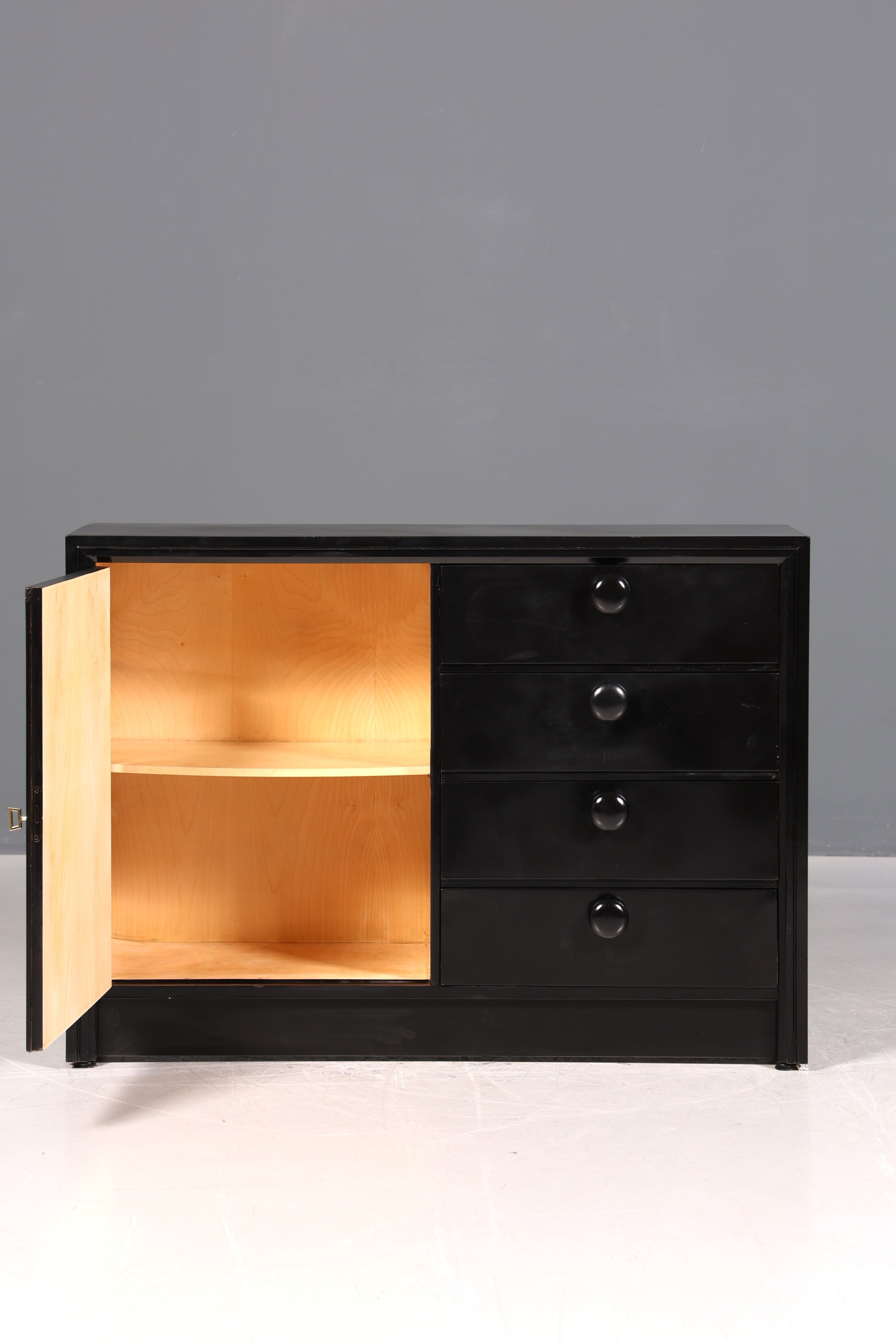 F701 Finition Belle commode de style Art Déco vers 1940 Buffet Commode