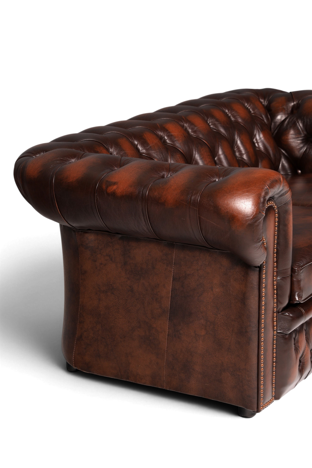 Hauptstadt Möblerei Original Centurion Chesterfield 2-Sitzer Sofa aus braunem Echtleder mit klassischer Knopfheftung