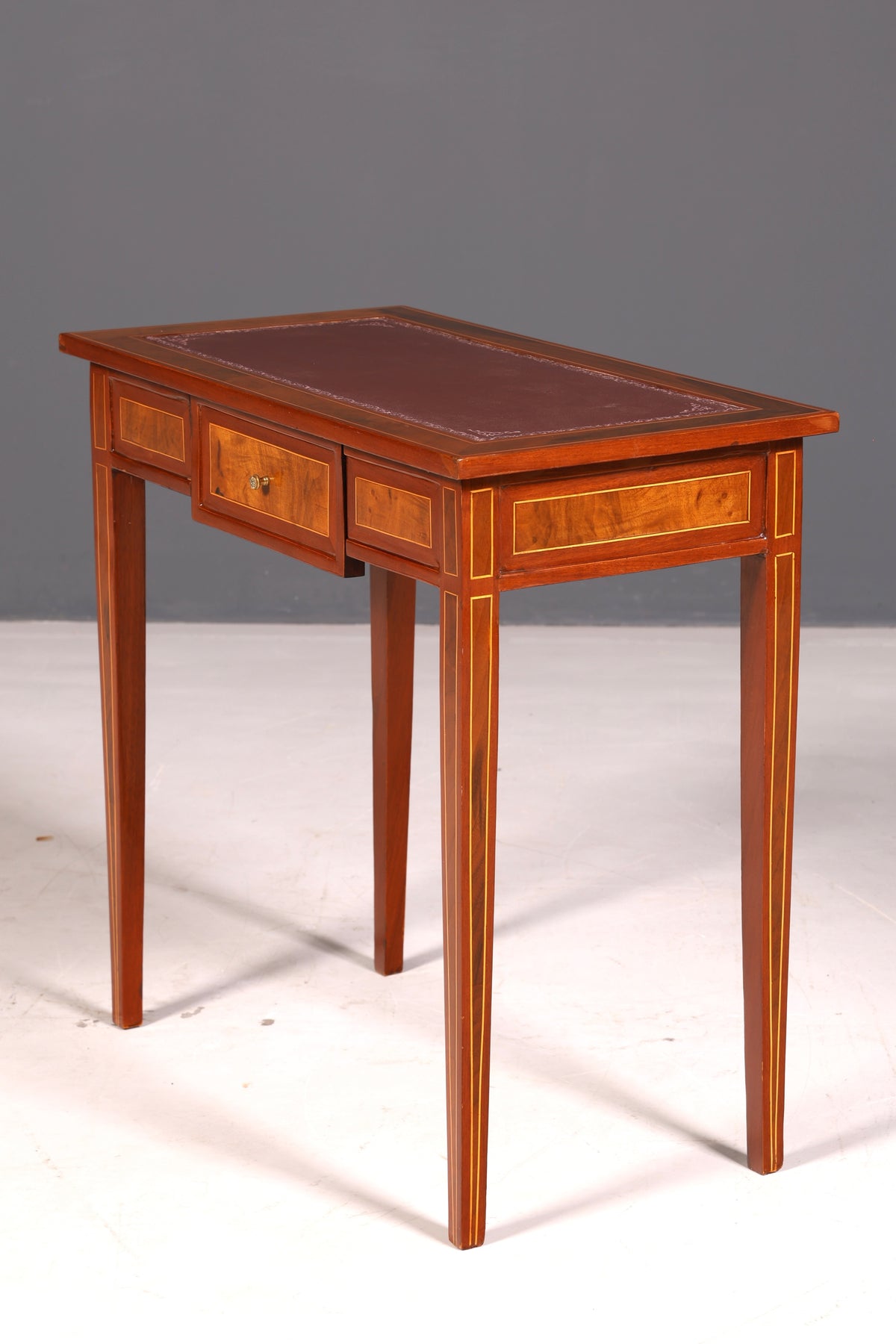 Wunderschöner filigraner Schreibtisch French Desk Antik Stil echt Holz Bürotisch Office Table
