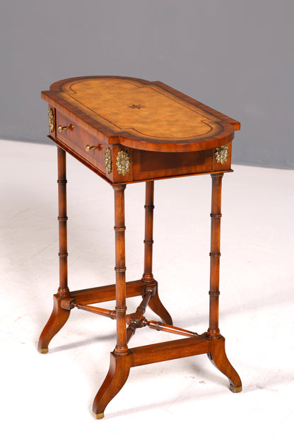 Edler Louis XV Beistelltisch Arthur McMillan Barock Stil Ablagetisch Echt Leder Antik