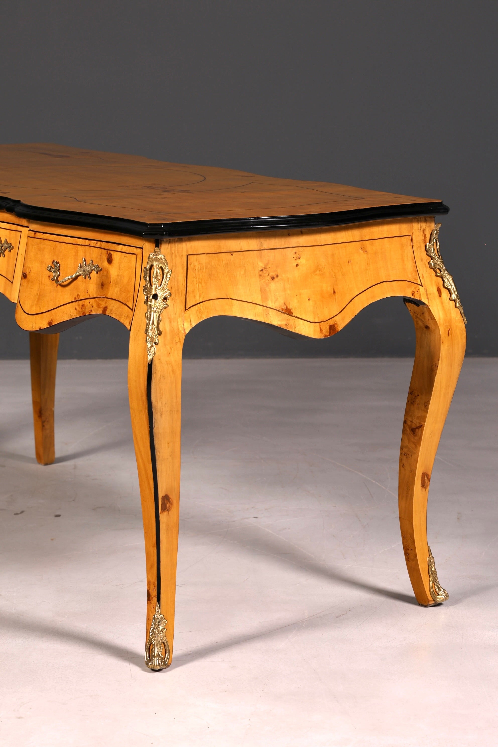 Wunderschöner Louis XV Stil Schreibtisch French Office Desk Antik Stil Bürotisch Massivholz