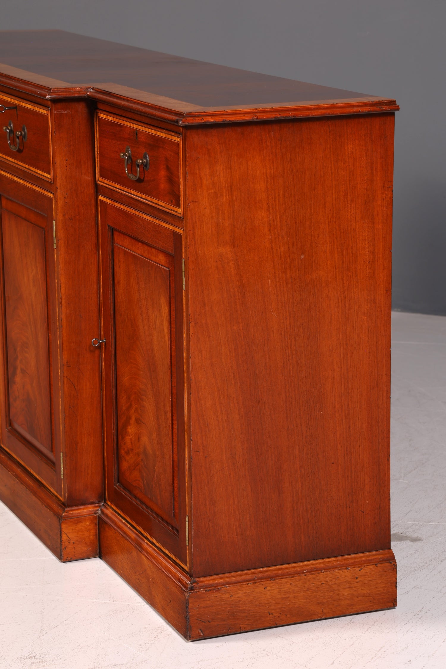 Wunderschönes Englisches Sideboard Mahagoni Schrank 60er Buffetschrank Kommode Anrichte Vintage
