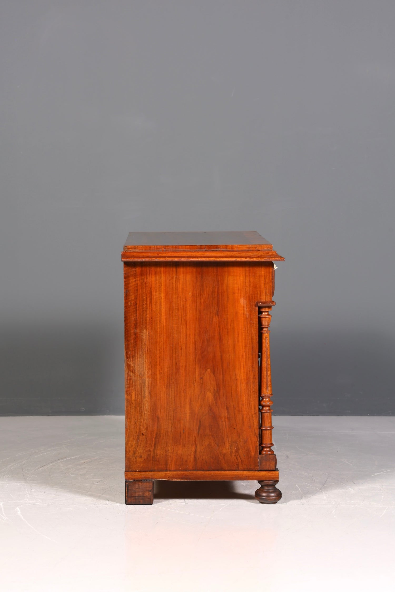 Commode onirique Gründerzeit, buffet antique Art Nouveau, commode, coffre à linge