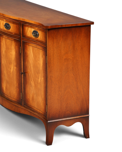 Hauptstadt Möblerei Bevan Funnell Reprodux Sideboard aus massivem Echtholz mit geschwungener Front und Schubladen