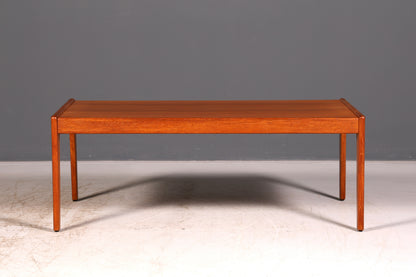 Magnifique table basse moderne du milieu du siècle en teck, table d’appoint rétro vintage, table basse des années 70 pour le salon