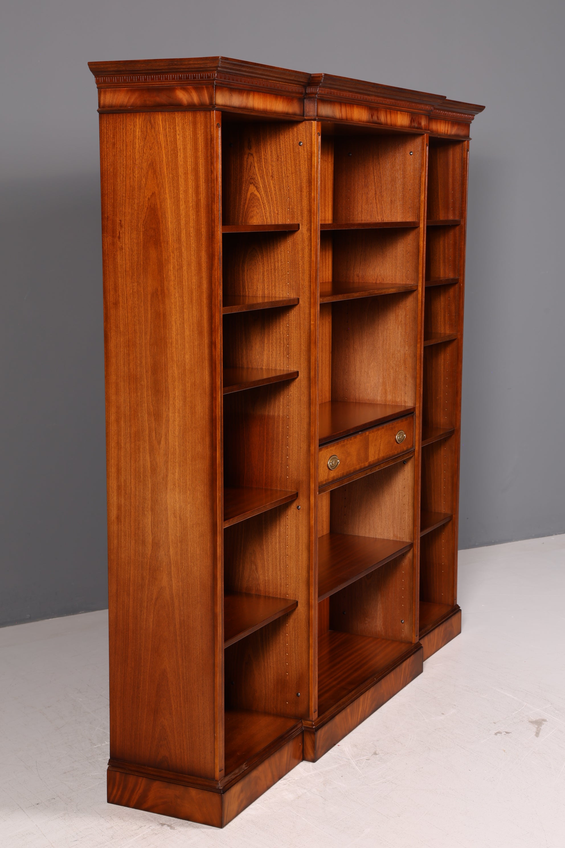 Beeindruckendes XXL Original Heldense Bücherregal Eibe Englisch Regal Standregal Bücherschrank Antik Bibliothek