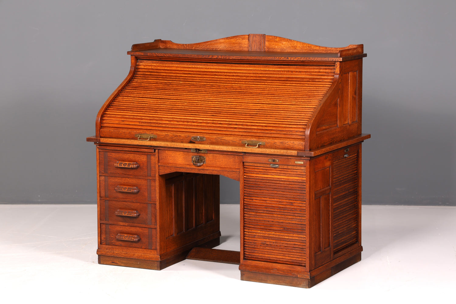 Magnifique secrétaire de style Bauhaus, bureau Art déco, secrétaire à rideau, antiquité vintage en chêne