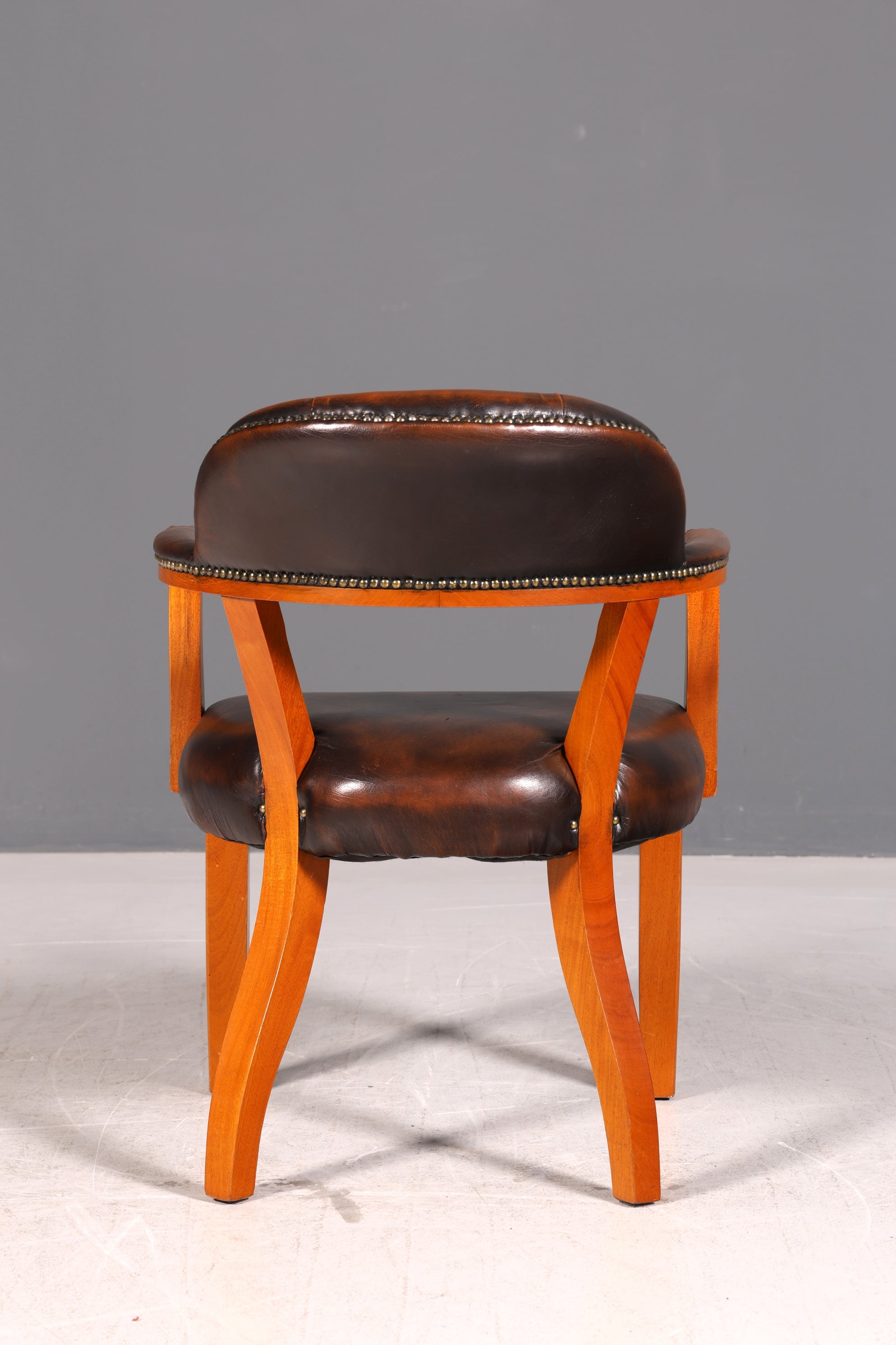 Wunderschöner Chesterfield Armlehnstuhl Braun Echt Leder Englisch Bürostuhl Schreibtischstuhl Sekretär Stuhl Court Chair 1 von 4