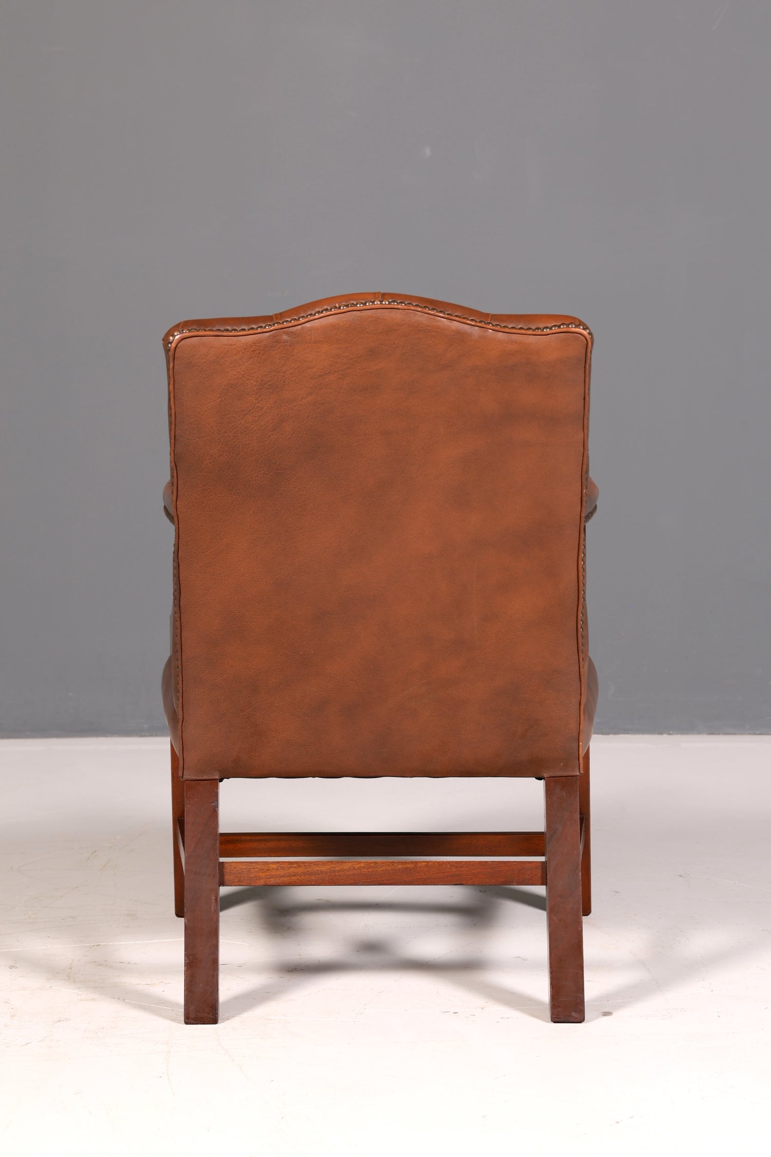 Wunderschöner Original Chesterfield Armlehnstuhl Braun Echt Leder Englisch Herrensessel Sekretär Stuhl Schreibtischstuhl Bürostuhl Antik 1 von 2