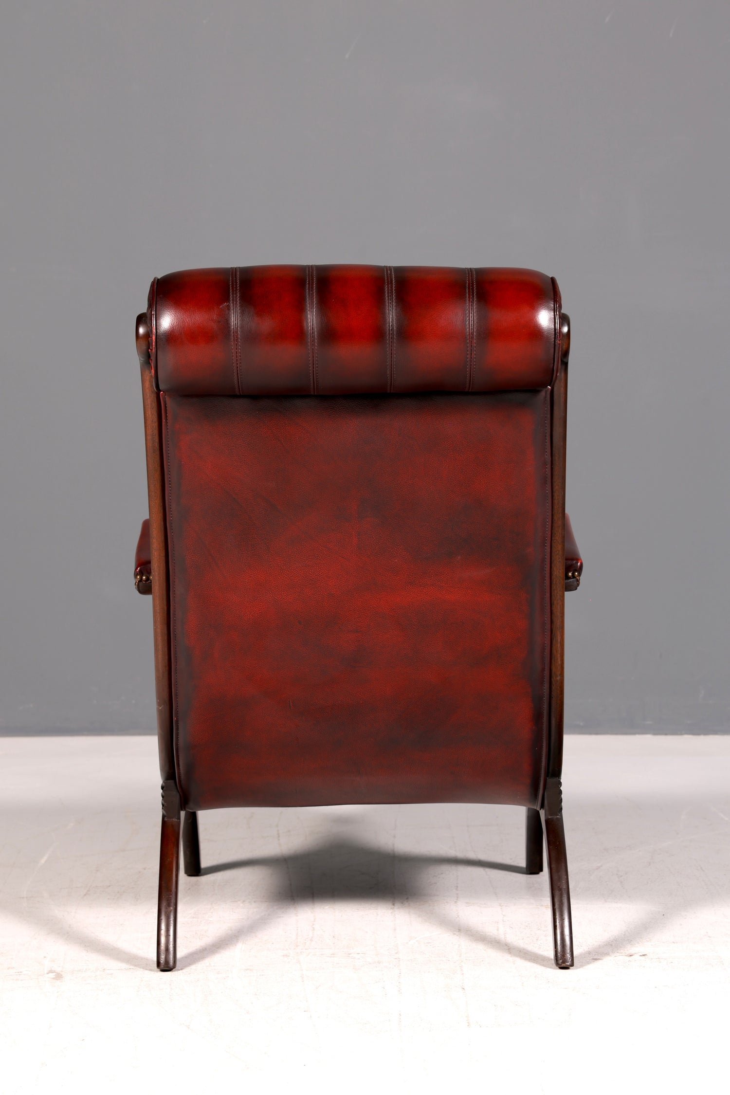 Stilvoller Original Chesterfield Slipper Sessel Englischer Armlehnsessel Oxblood Echt Leder Englisch Herrensessel UK