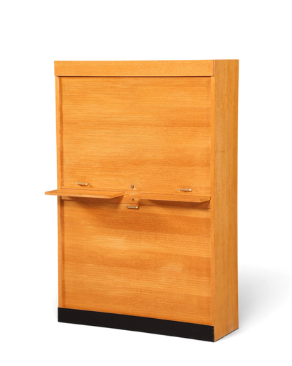 Hauptstadt Möblerei Rollladenschrank aus massivem Holz im Bauhaus Stil mit praktischem Tambour Verschluss