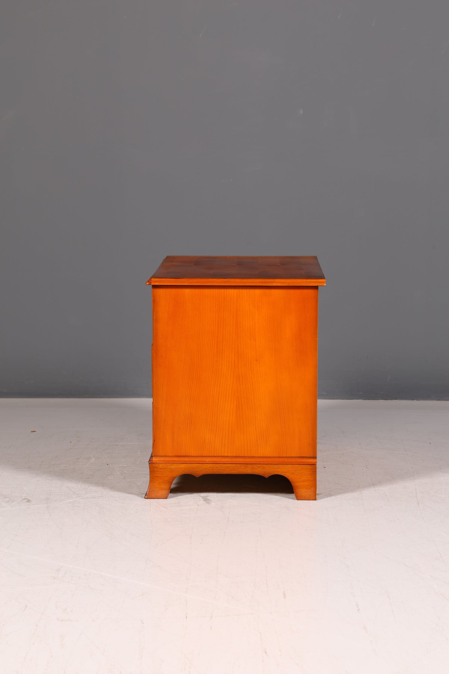 Edle Original Heldense Kommode Eibe Englisch 60s Hifi Schrank TV Schrank Klappschrank Vintage