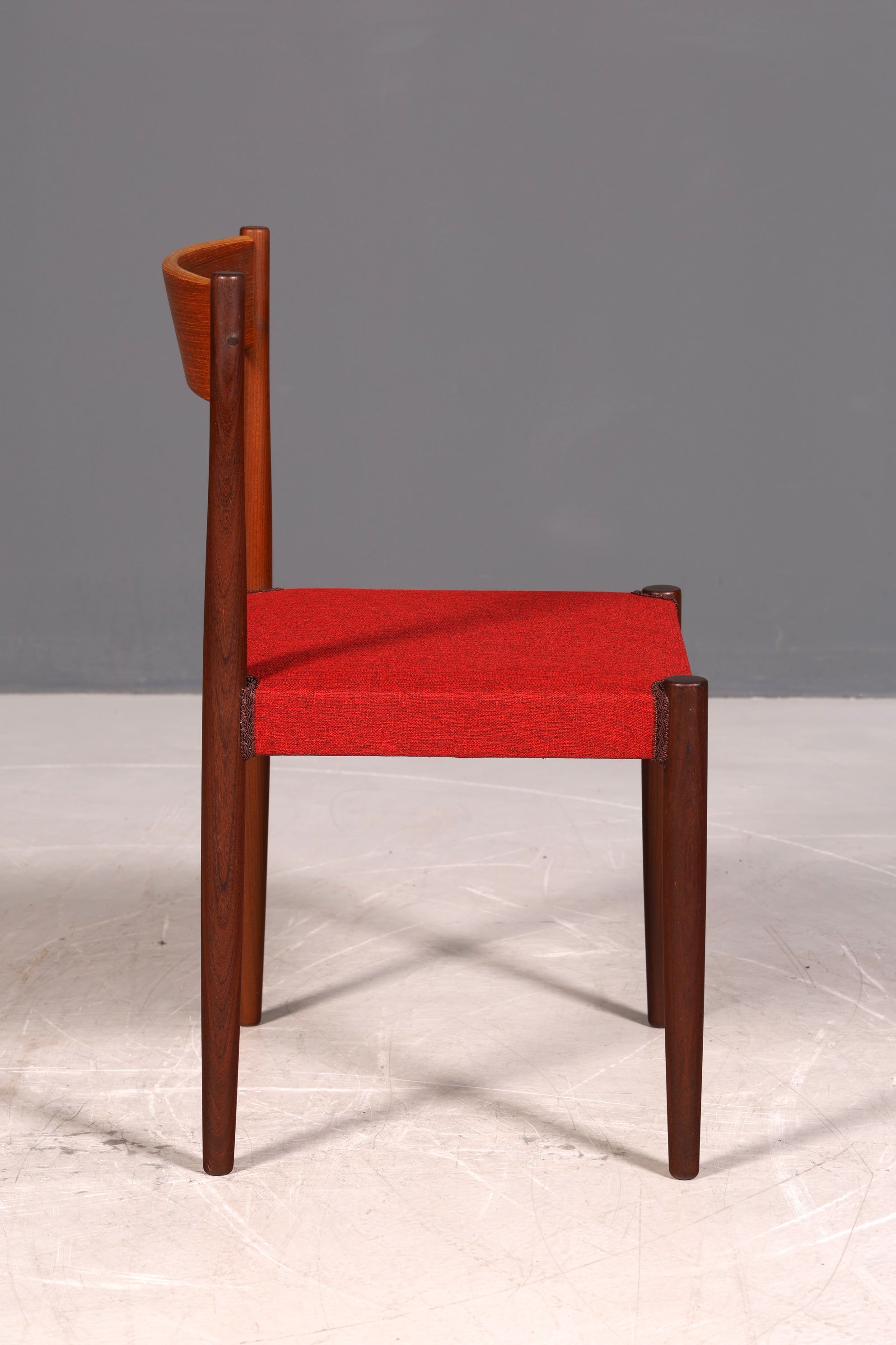 Schlichter Mid Century Stuhl Danish Design Retro Küchenstuhl Esszimmerstuhl Sekretär Stuhl