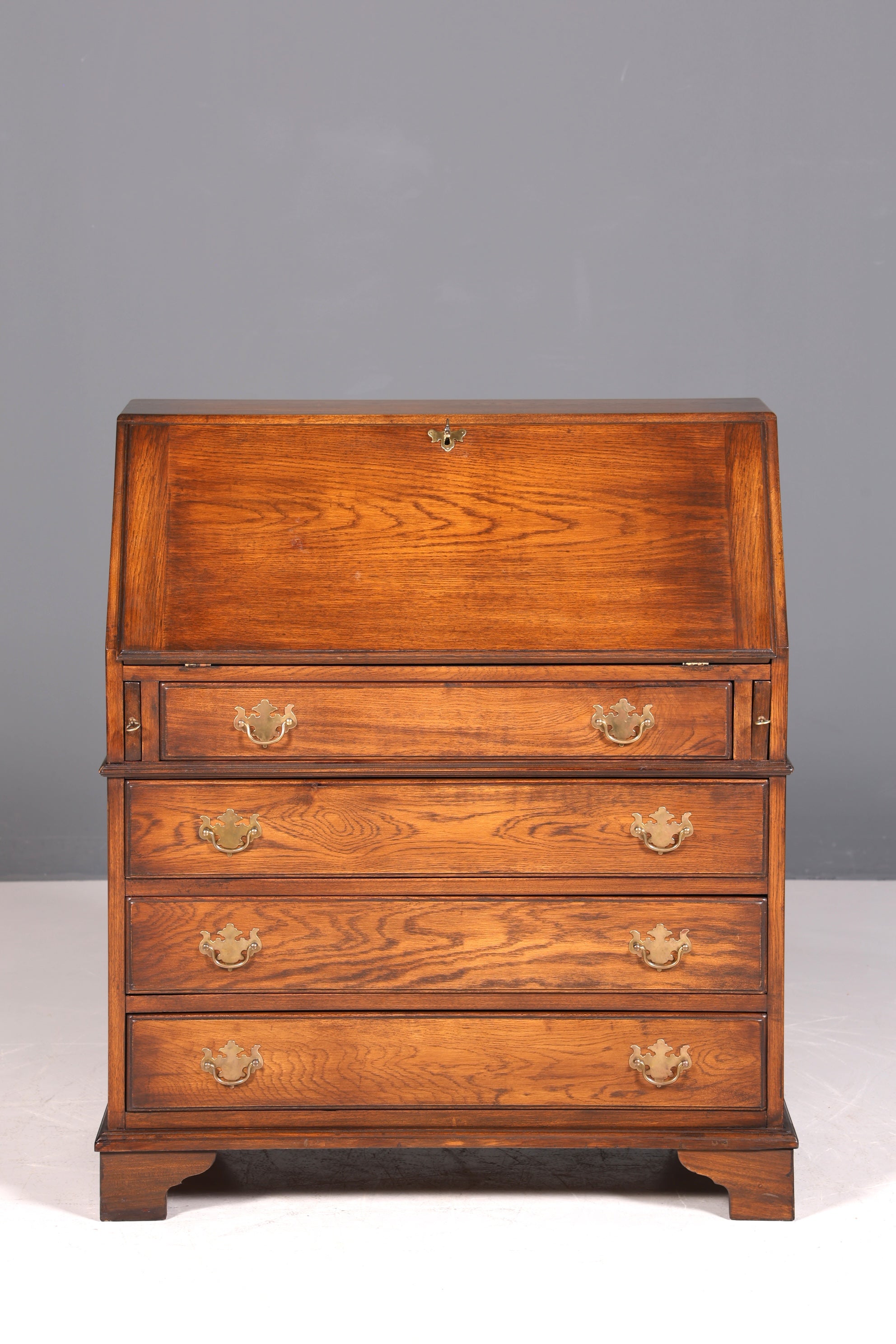 Bureau secrétaire anglais élégant, reproduction en chêne, table de bureau Bevan Funnell, bureau à écrire