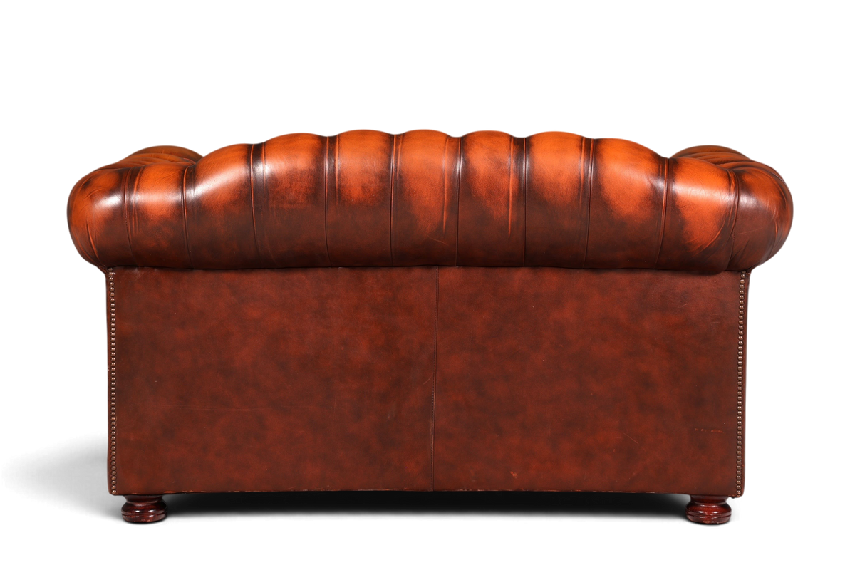 Stilvolles Original Chesterfield Sofa 2-Sitzer Couch Echt Leder Englisch Polstersofa