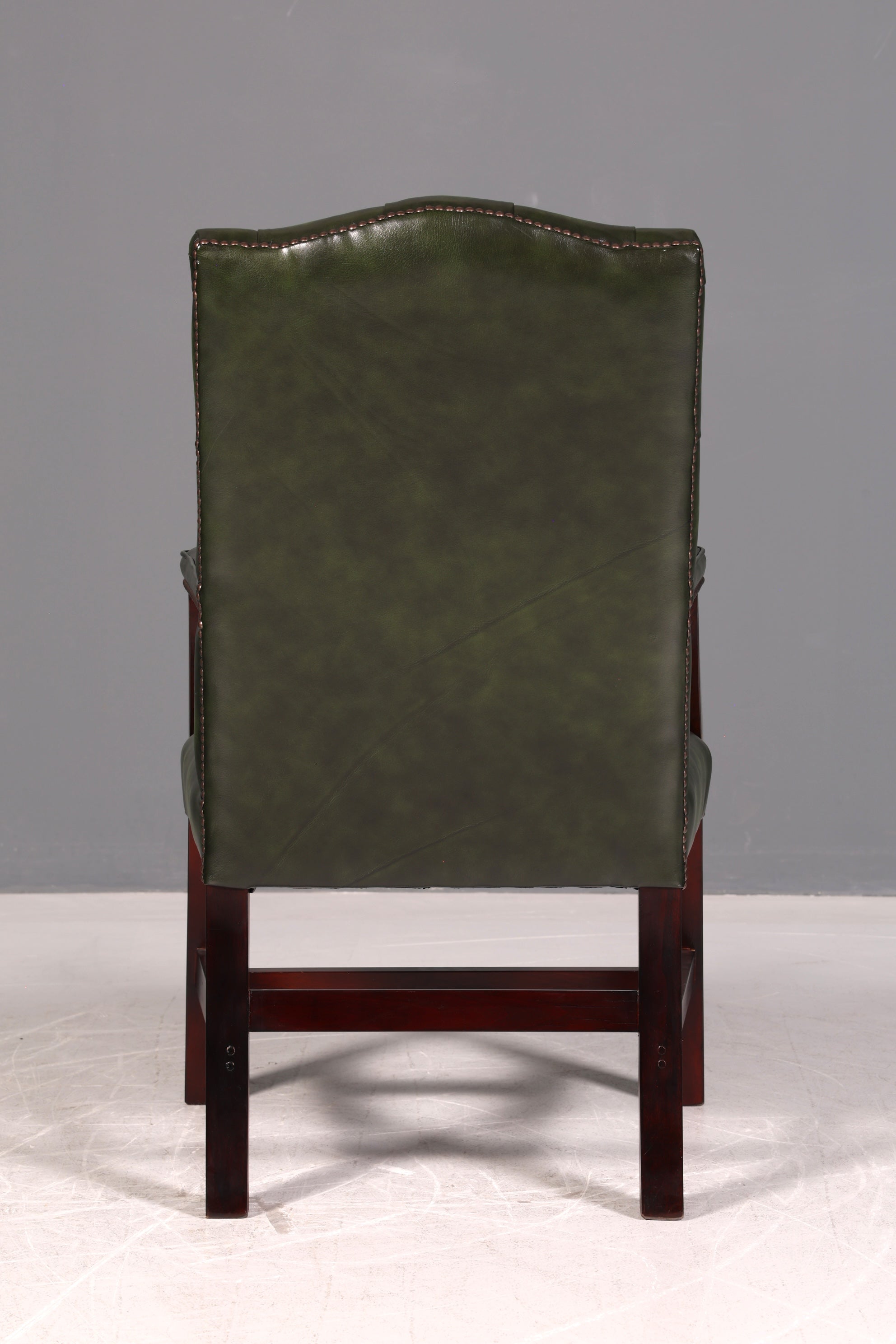 Wunderschöner Original Chesterfield Bürostuhl Grün Echt Leder Englisch Herrensessel Armlehnstuhl Drehsessel UK