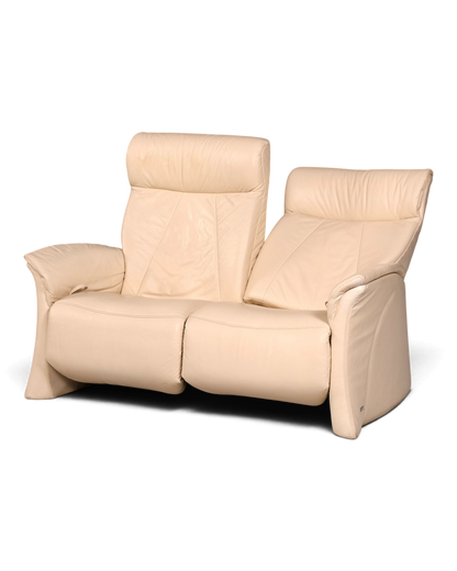 Hauptstadt Möblerei Zweisitzer-Sofa aus beigem Leder mit verstellbaren Rückenlehnen in modernem Design
