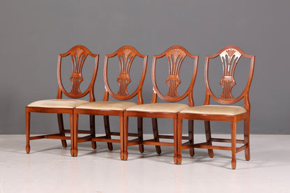 Ensemble élégant de 4 chaises anglaises style Hepplewhite, chaises de salle à manger anciennes, chaises de cuisine, ensemble de chaises vintage  