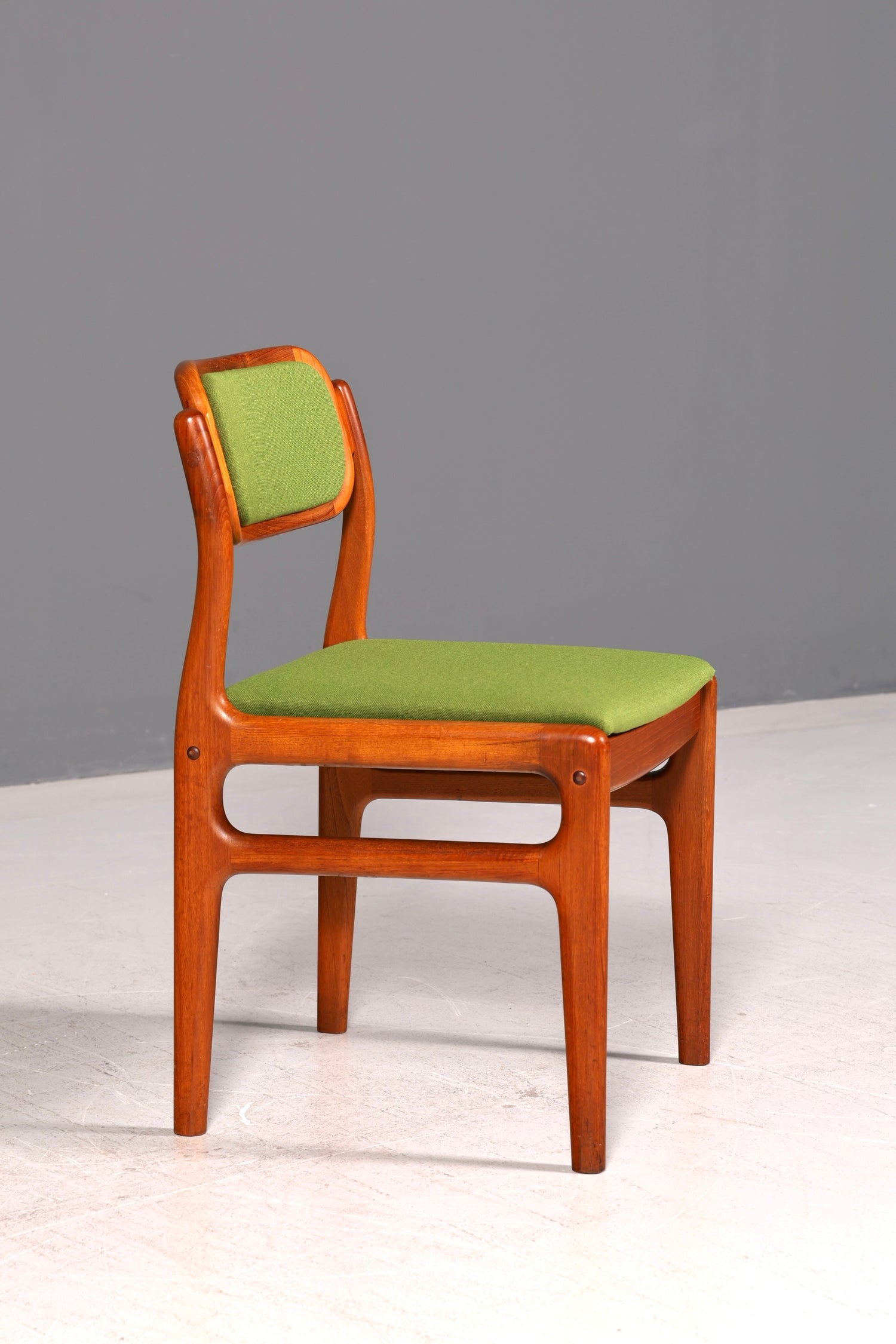 Edler Mid Century Stuhl der Marke Johannes Andersen für Uldum Teak Danish Design Sekretär Stuhl Esszimmerstuhl Küchenstuhl