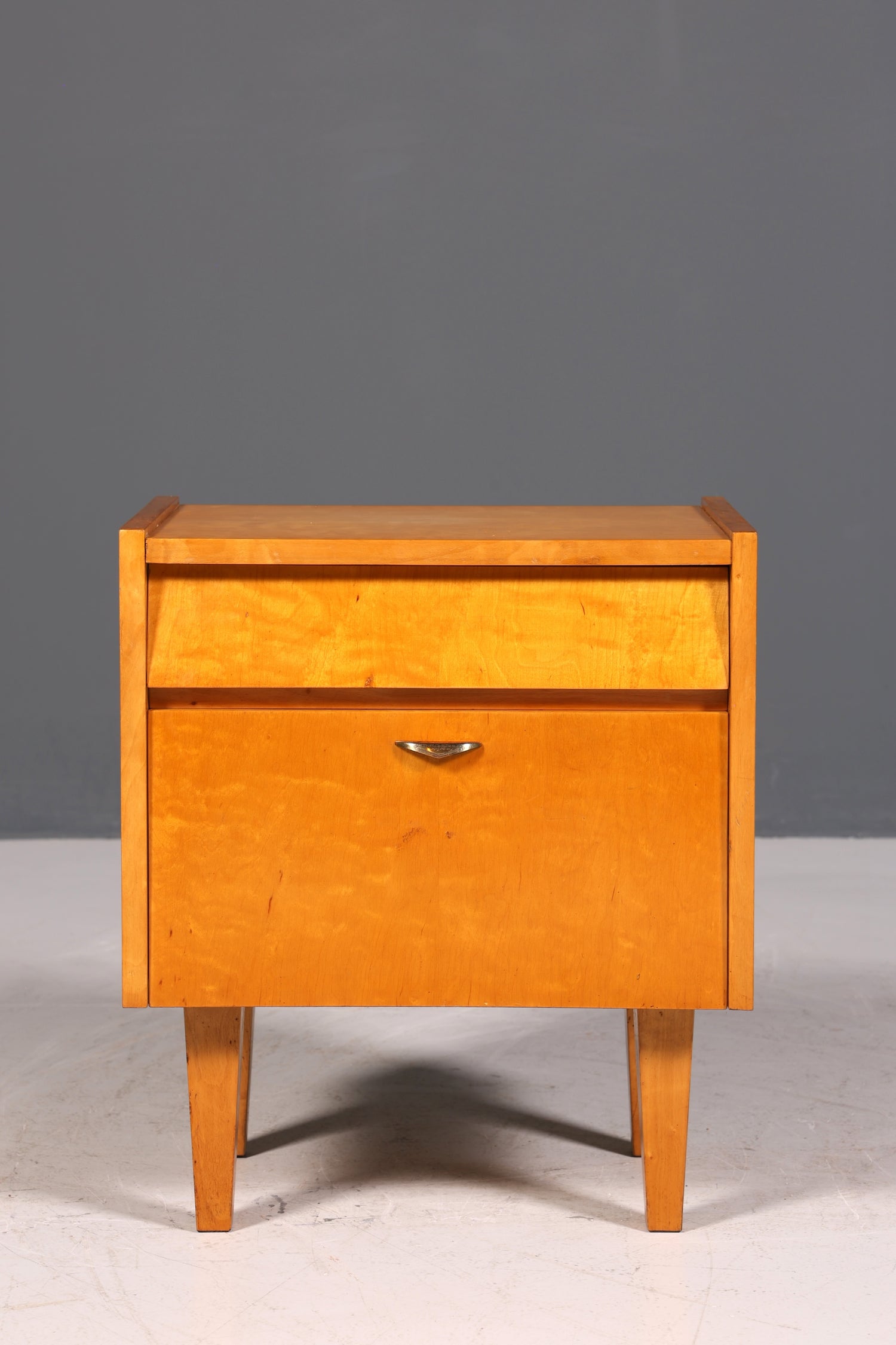 Commode vintage simple du milieu du siècle, meuble pliant, table de chevet de design danois, 2 sur 2