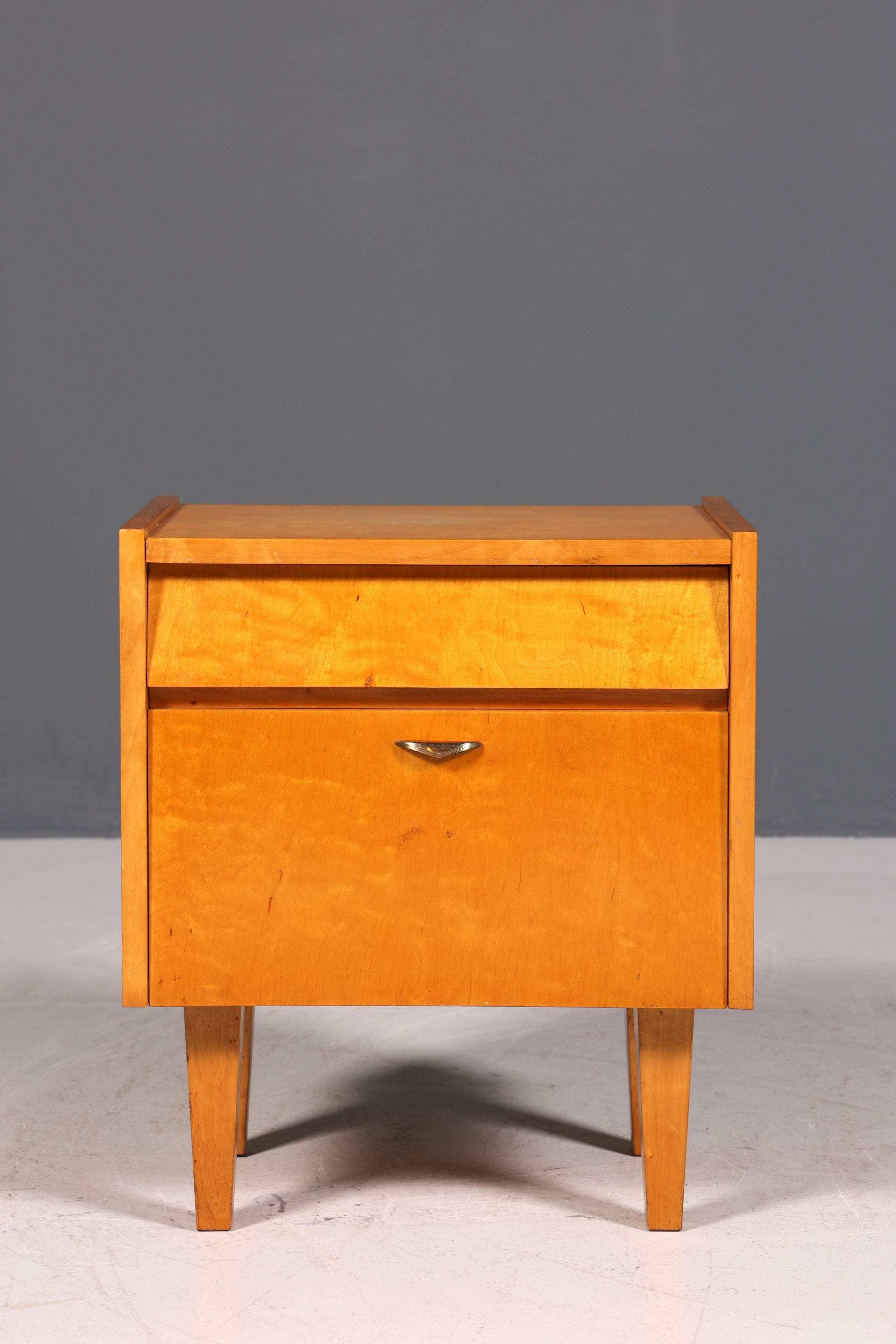 Commode vintage simple du milieu du siècle, meuble pliant, table de chevet de design danois, 2 sur 2