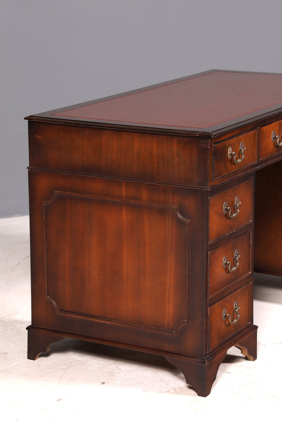 Wunderschöner Englischer Schreibtisch Mahagoni echt Lederauflage Bürotisch Antik Office Desk