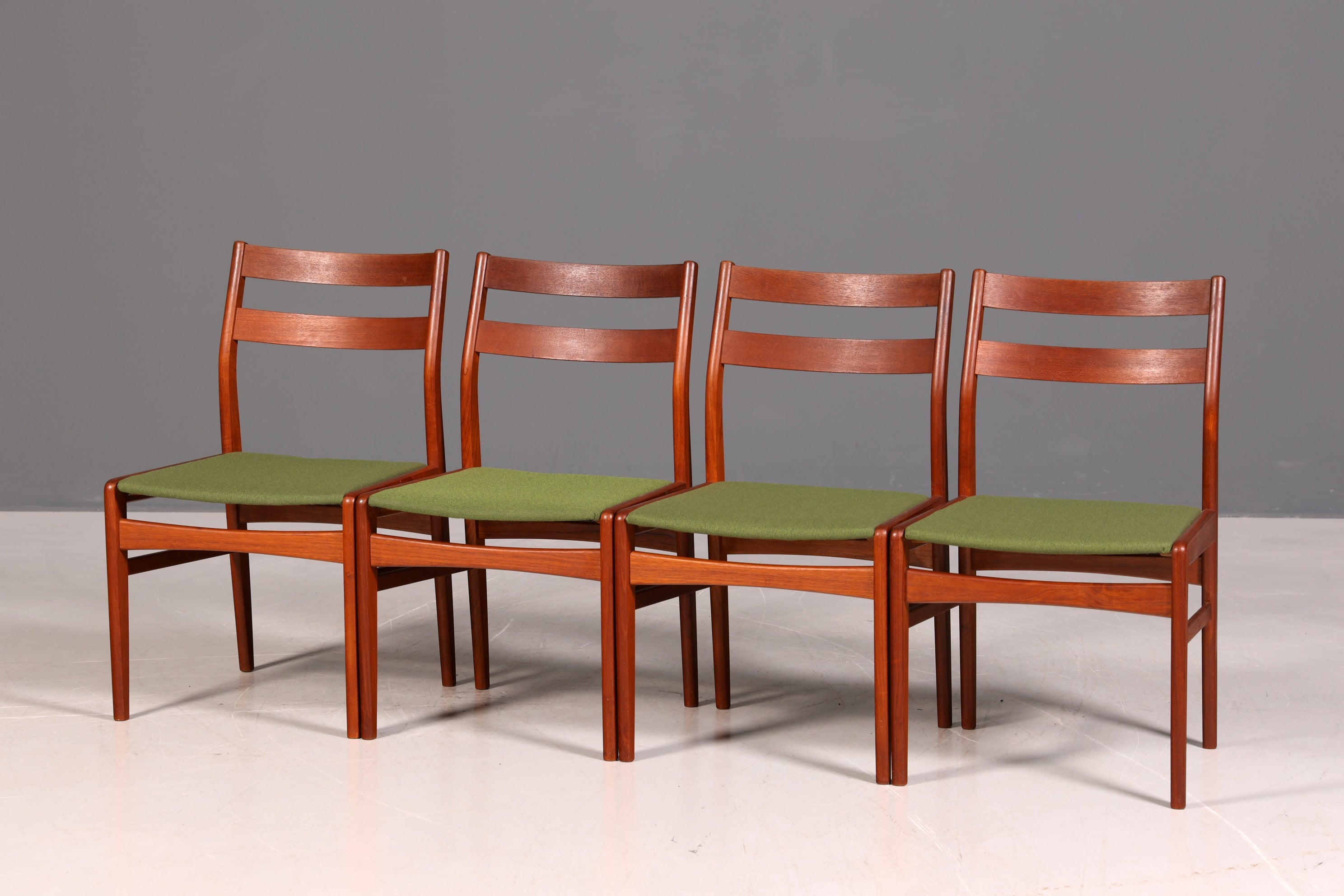 4x Mid Century Teak Holz Stühle Made in Denmark Retro Stuhlset Danish Design Küchenstühle