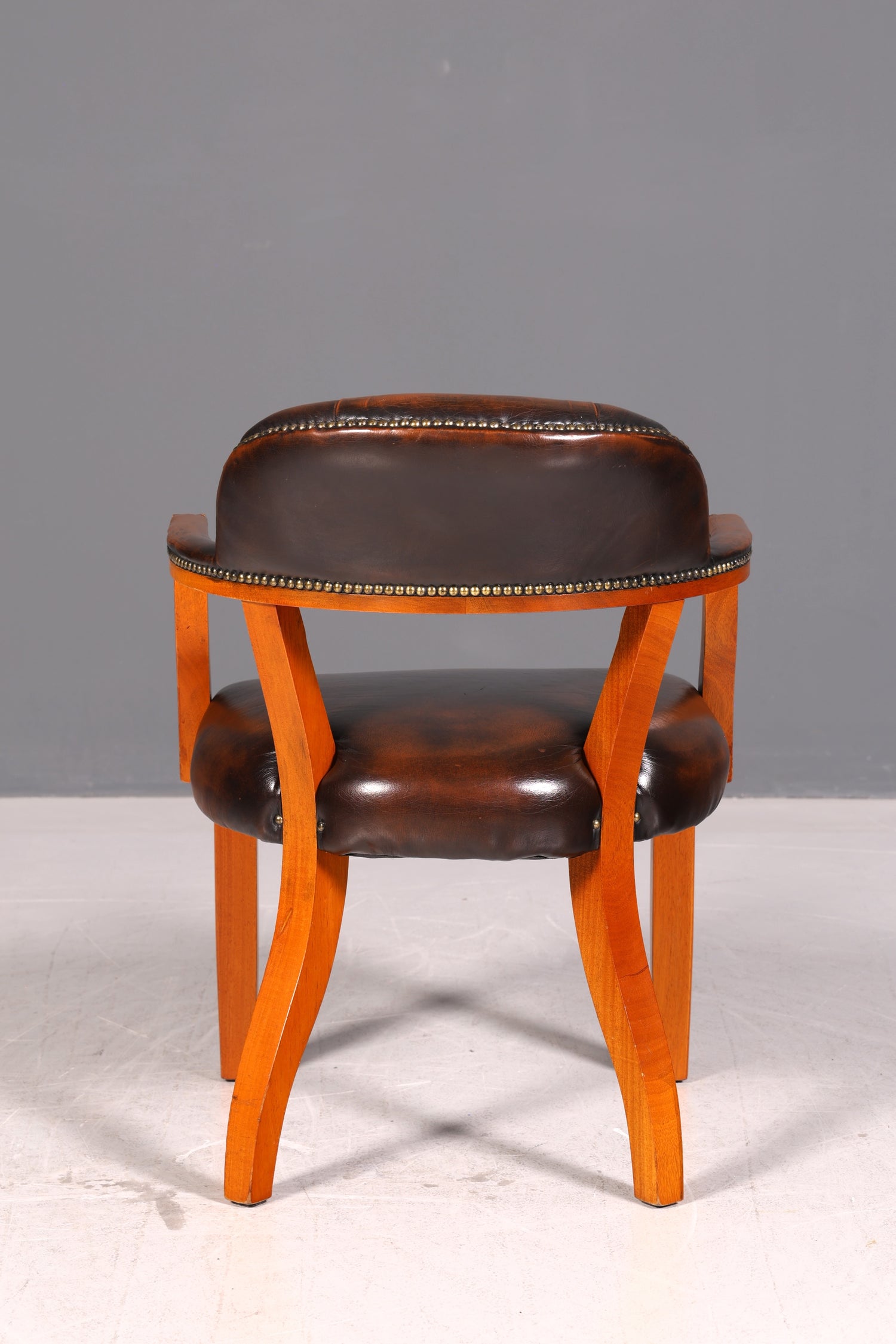 Wunderschöner Chesterfield Armlehnstuhl Braun Echt Leder Englisch Bürostuhl Schreibtischstuhl Sekretär Stuhl Court Chair 3 von 4
