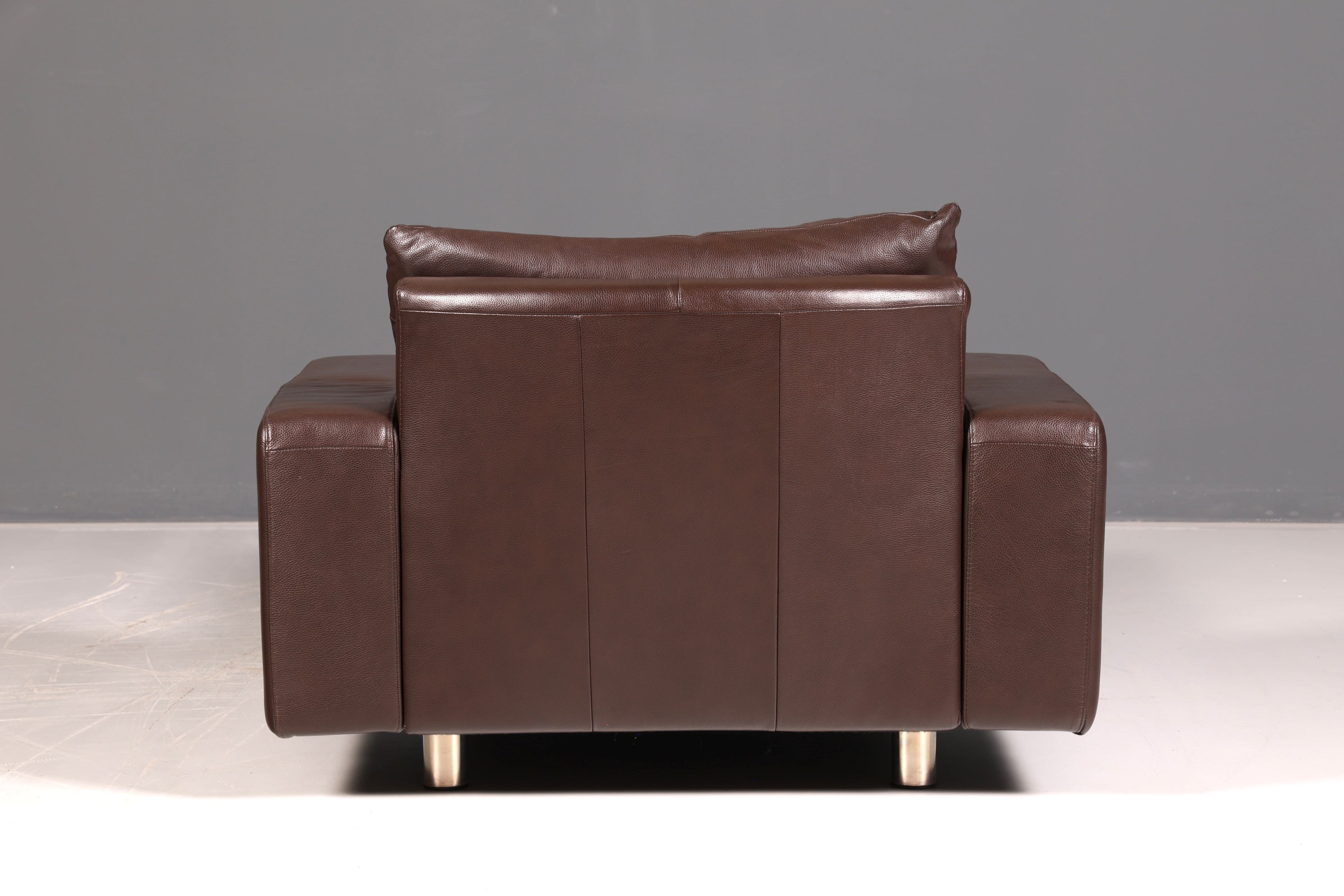 Magnifique méridienne Stressless E200 en cuir véritable marron, chaise longue avec ottomane, canapé en cuir et fauteuil relax vintage