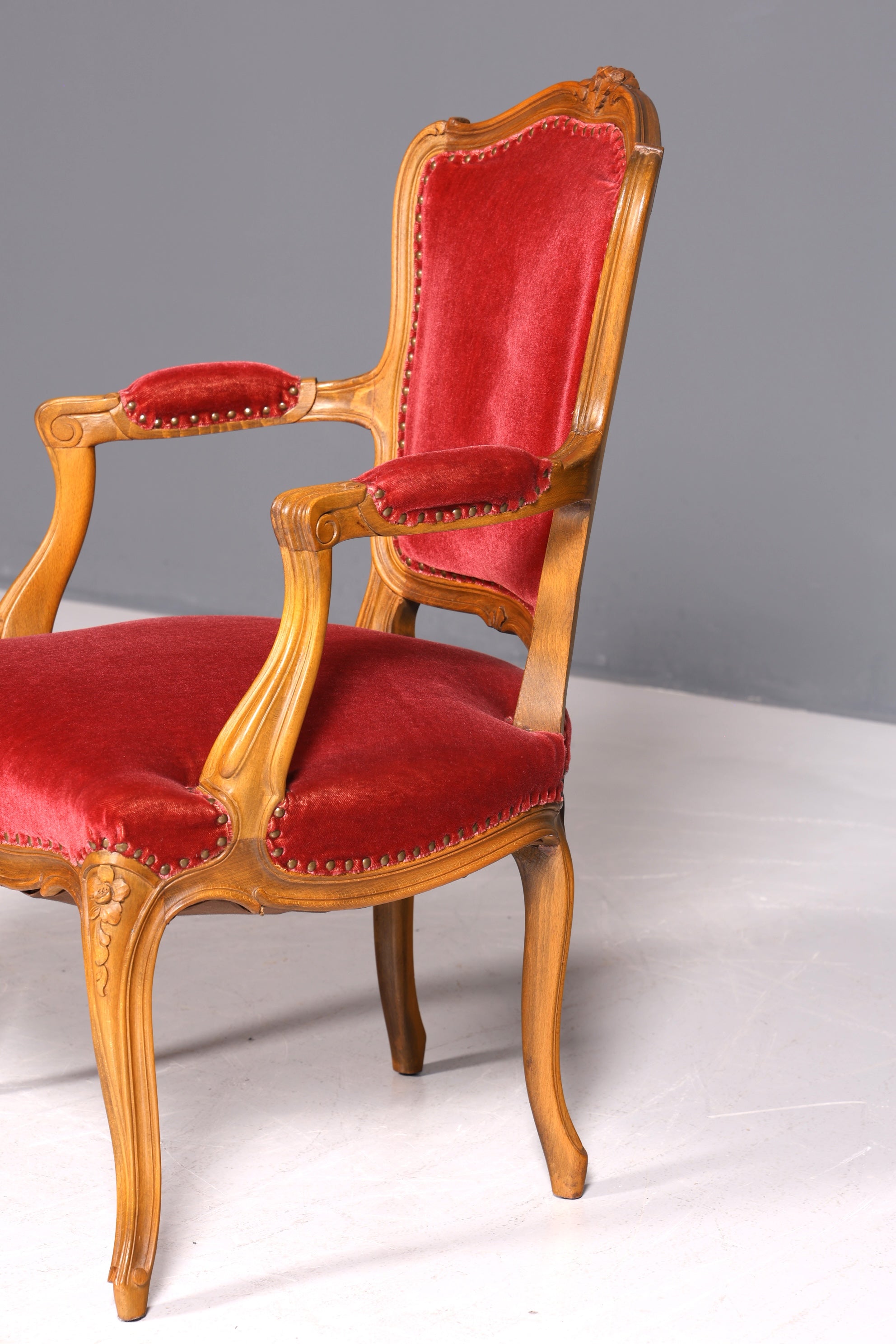 Magnifique fauteuil Chippendale, chaise secrétaire de style Chippendale, fauteuil en velours, 1 sur 2