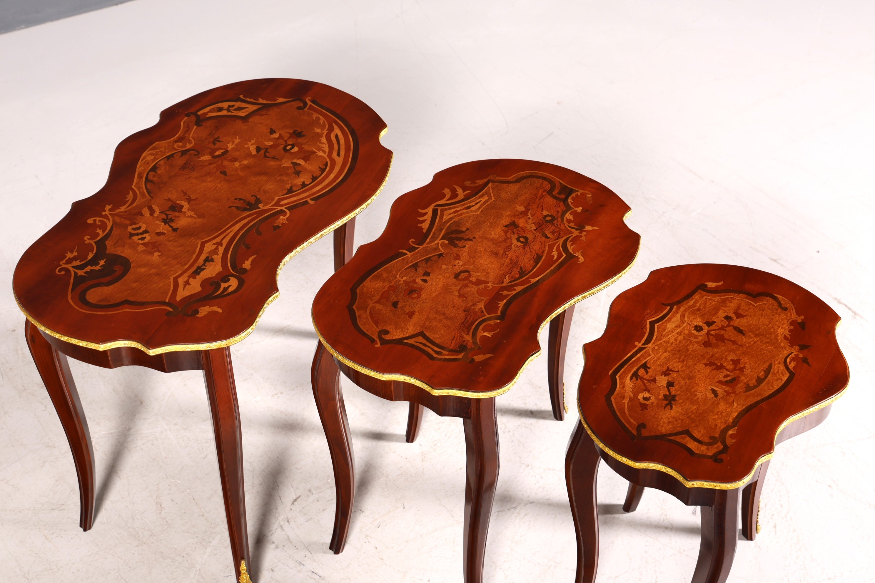 Traumhaftes Beistelltisch Set 3er Satz Barock Antik Barock Stil Tisch Set