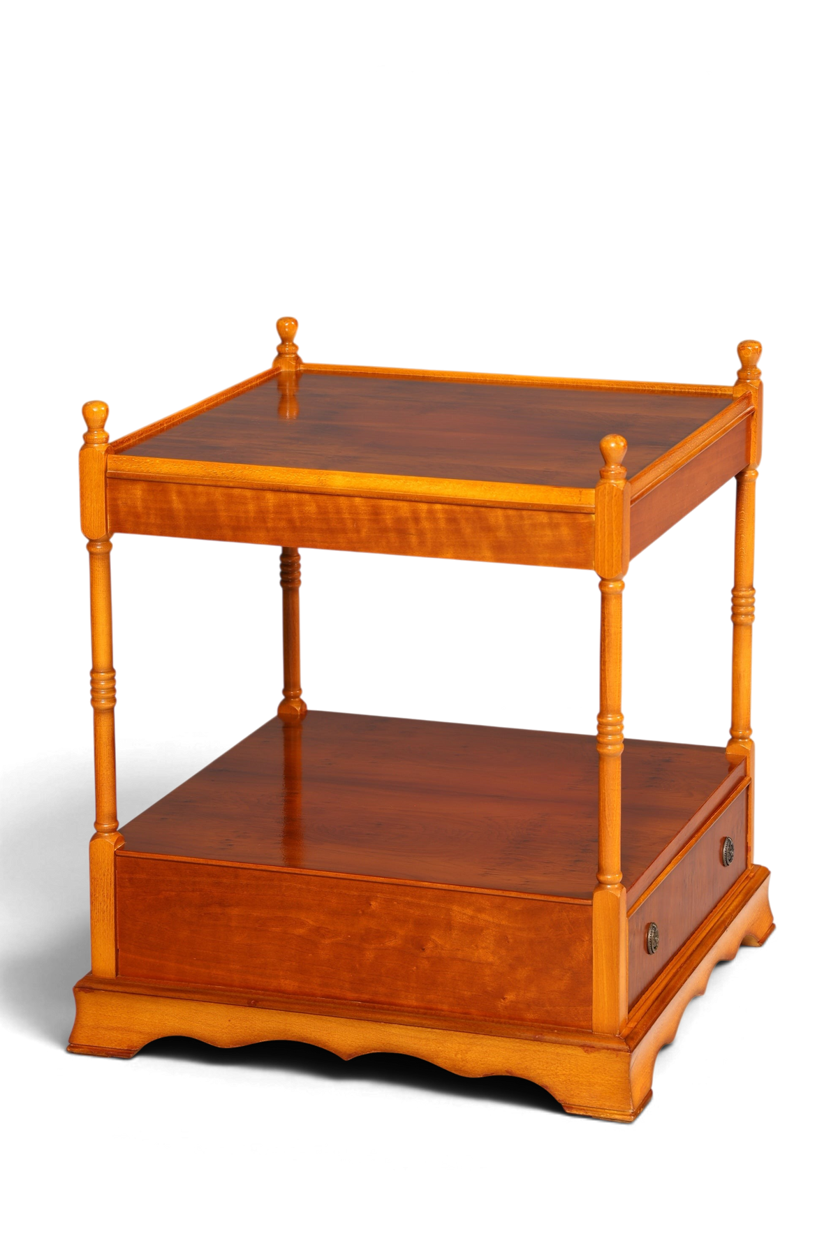 Hauptstadt Möblerei englischer Couchtisch aus Massivholz im Regency Stil mit Ablagefach und edler Maserung