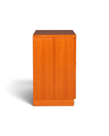 Hauptstadt Möblerei H837 Beistellschrank aus warmem Teakholz in minimalistischem Design